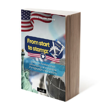 Livro de Louanni Ribeiro com capa da bandeira dos Estados Unidos e Estátua da liberdade